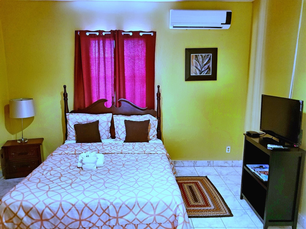 Sunset Ridge Hotel 27/55