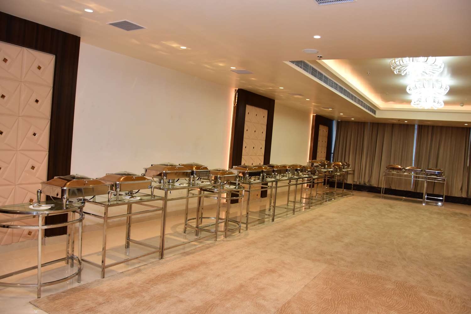 Comfort Inn Lakhimpur - Adults Only 16/19