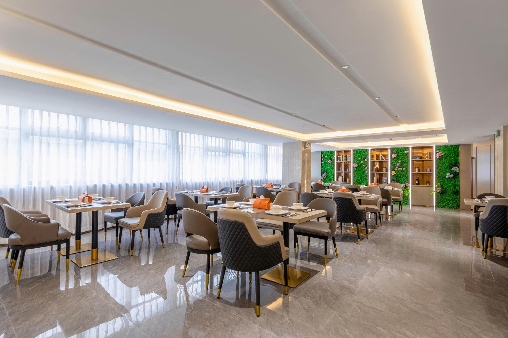 Lavande Hotel (Zhuhai Doumen Xinqing Science Park Branch) 47/58