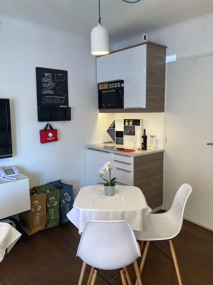 Cannes City B&B 20/37
