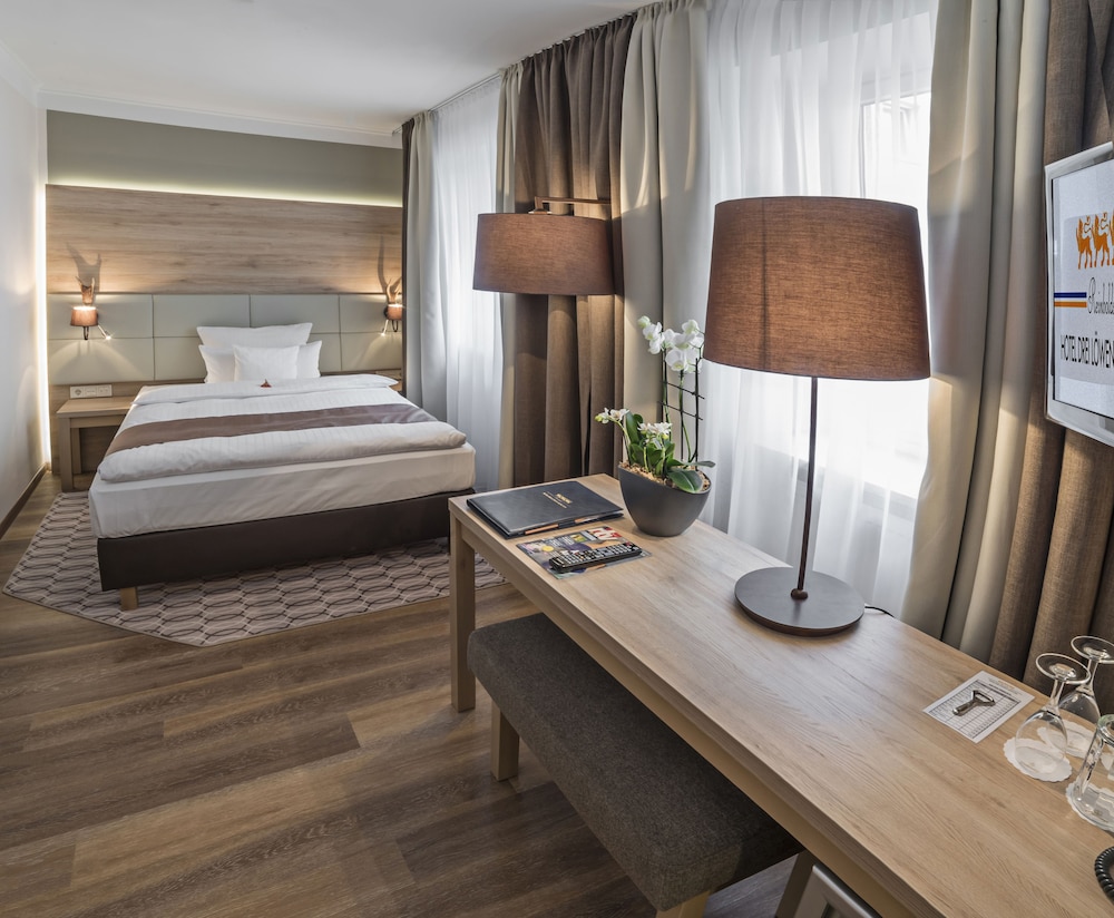 Drei Lowen Munich 24/73
