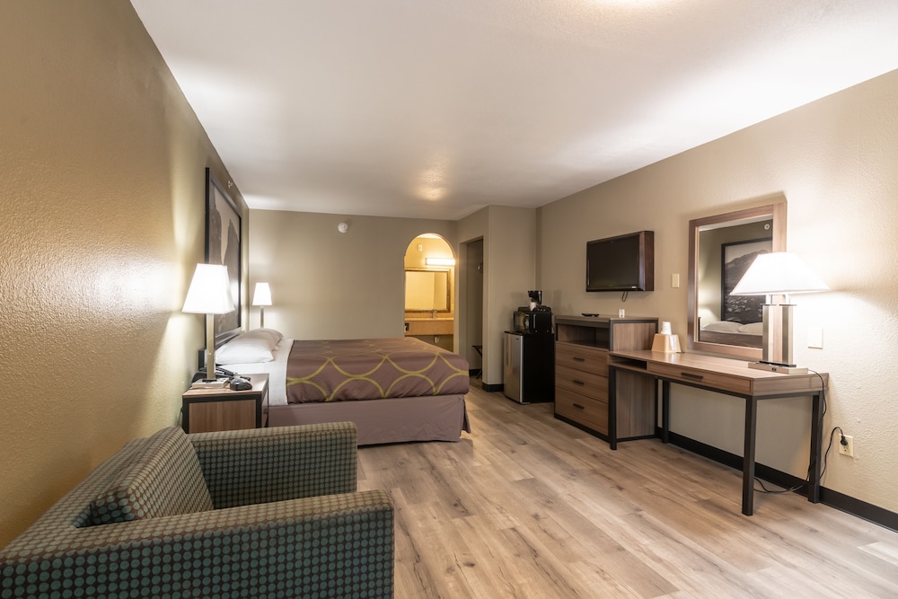 Super 8 By Wyndham Dallas East Near Fair Park Downtown 11/21