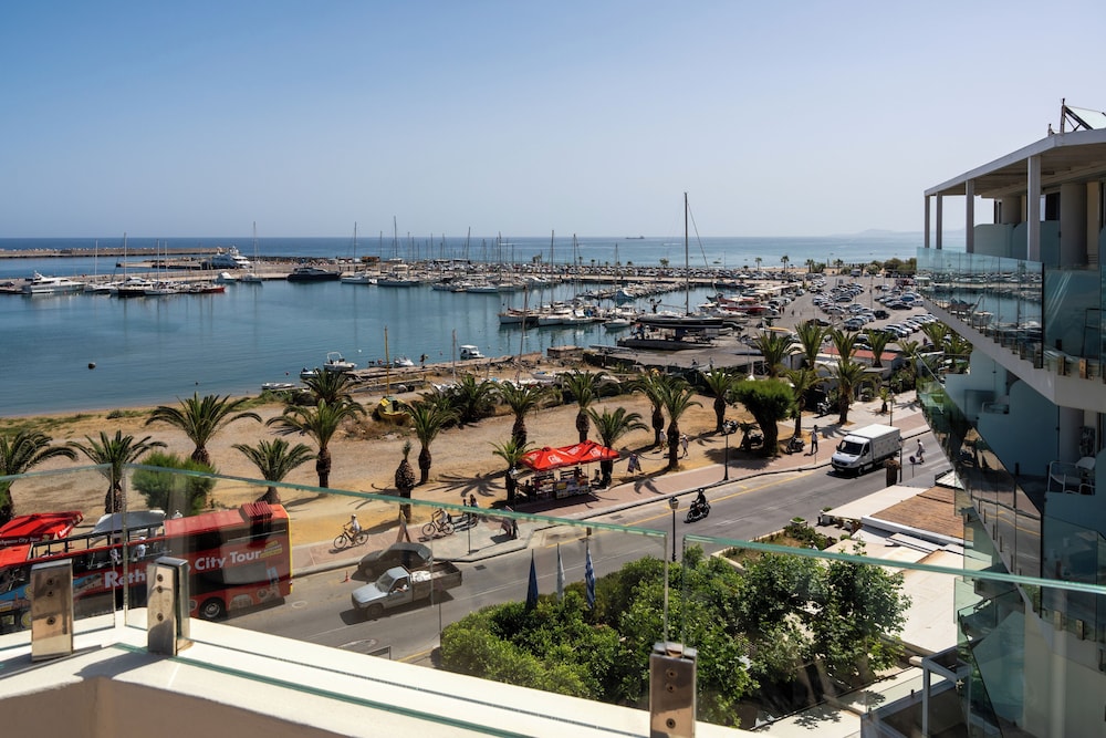 Kyma Suites Beach Hotel 41/50