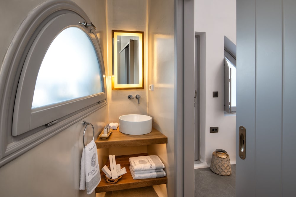 Eteoro Suites 48/50