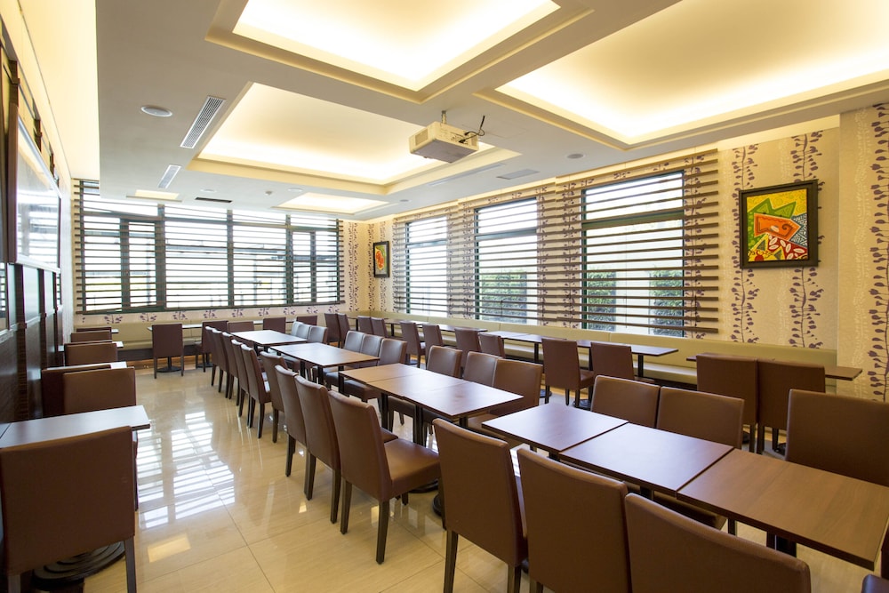 Formosan Naruwan Garden Hotel 38/44