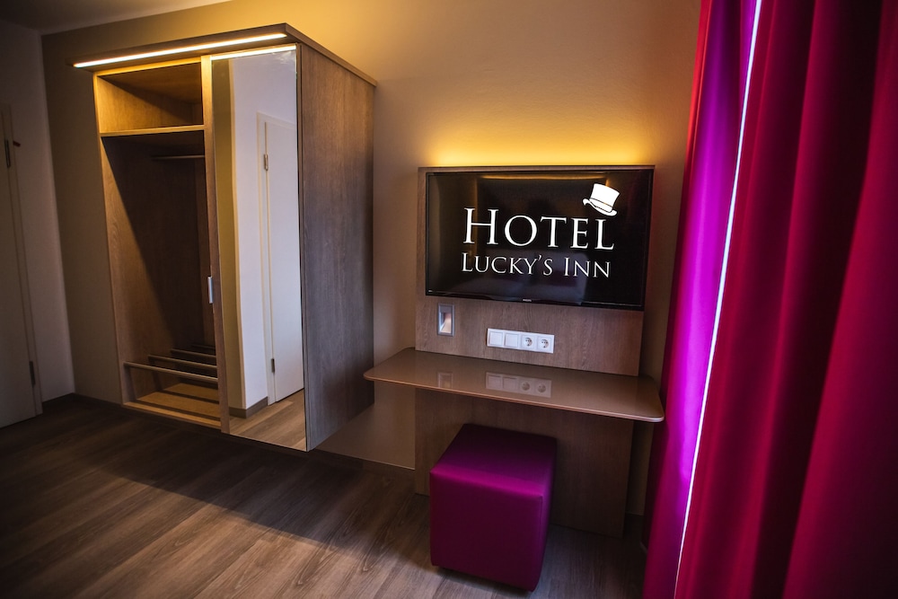 Hotel Luckys Inn Gmbh 37/50