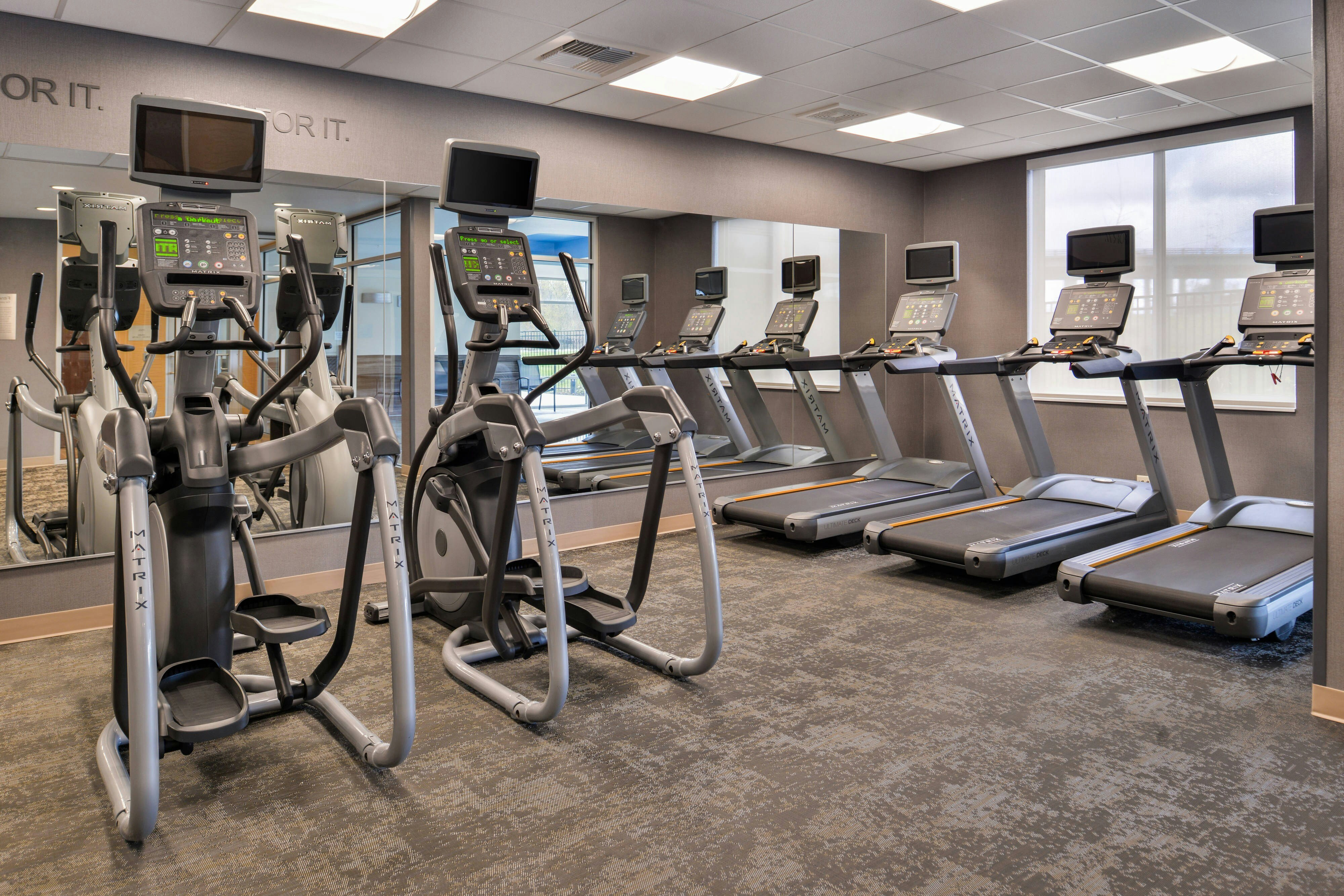 Fairfield Inn Suites Eugene East Springfield 25/47