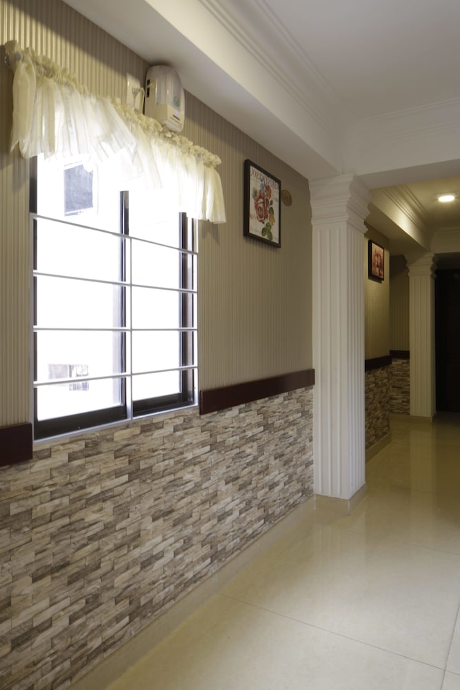 Little Brick Saigon Hotel 10/45