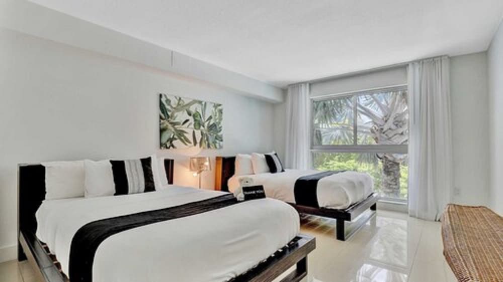 Beach Haus Bal Harbour 19/76