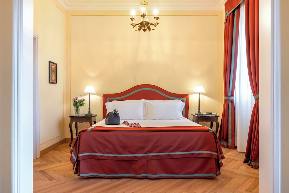 غرفة ديلوكس بسرير مزدوج بإطلالة على البحيرة