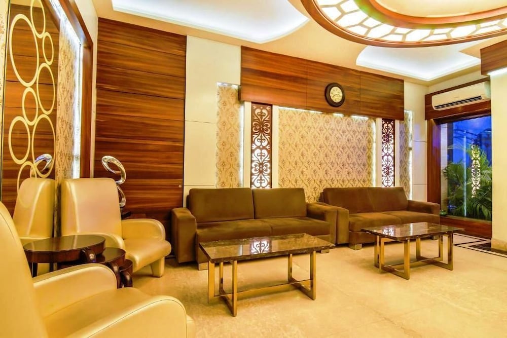 HOTEL LE GOLDEN 21/24