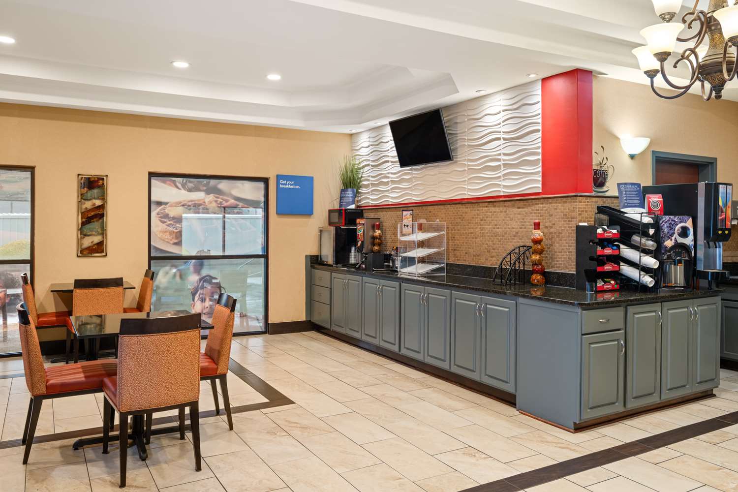 Ramada by Wyndham Locust Grove 24/29