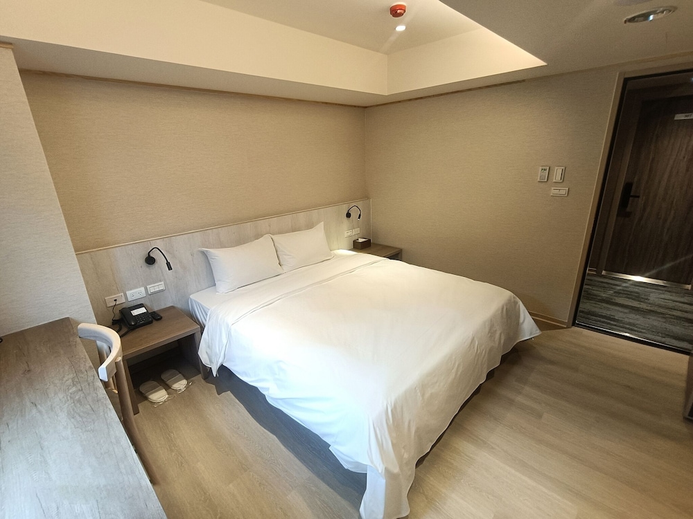 Jing Jing Holiday Hotel 21/46