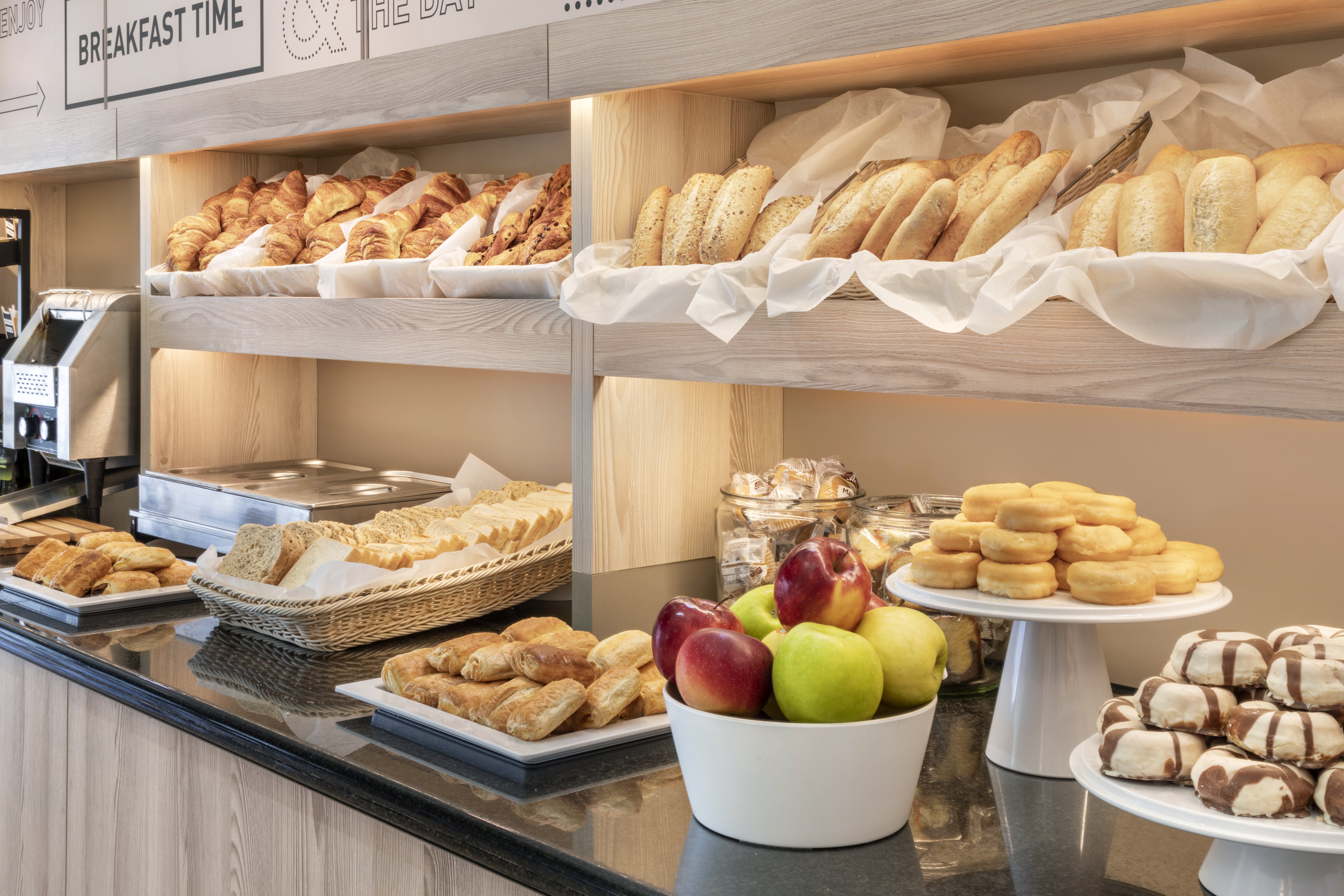 B&B HOTEL Madrid Aeropuerto T4 5/13