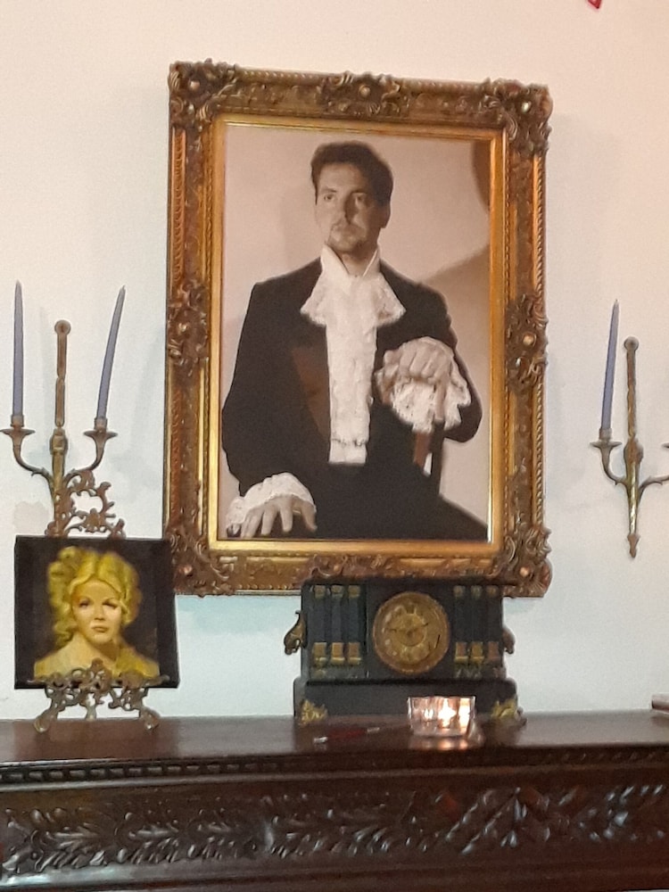 The Old Parsonage Bed and Breakfast 24/64