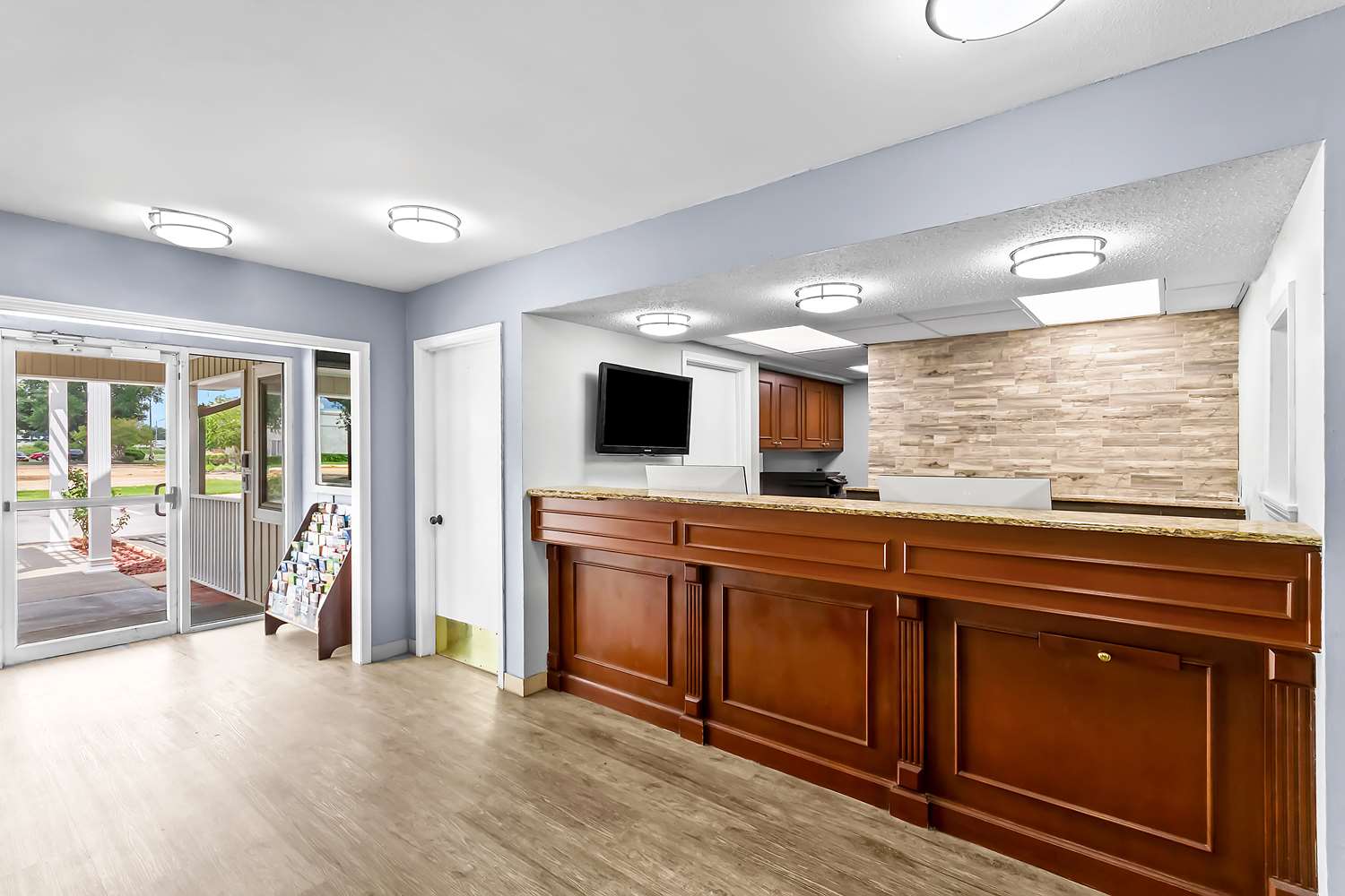 SureStay Studio by Best Western Pensacola 4/13