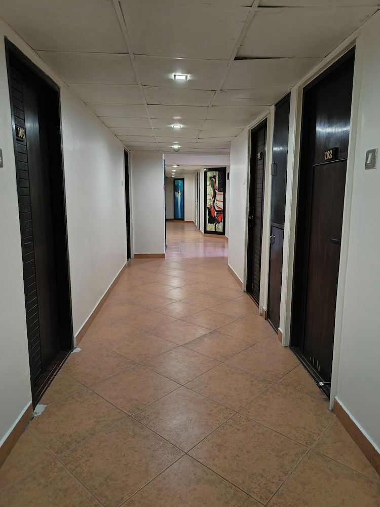 HOTEL HERITAGE 2001 24/26