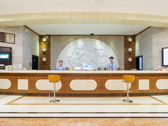 Global Hotel 8/27