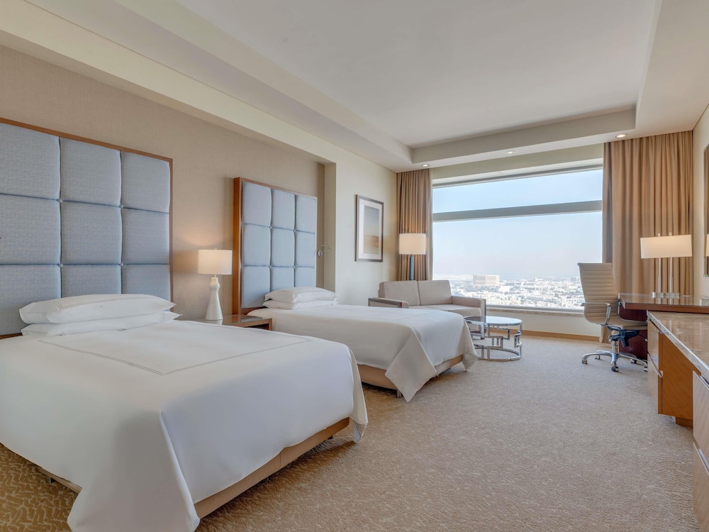 DELUXE, TWIN BEDS, CITY VIEW