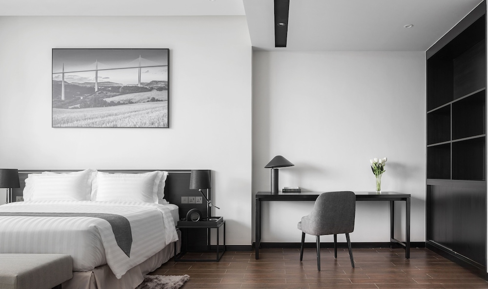 Lyve Inc Hotel And Residence 18/70