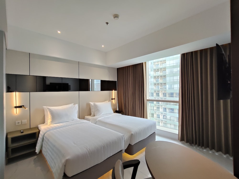 Grand Whiz Hotel Praxis Surabaya 14/43