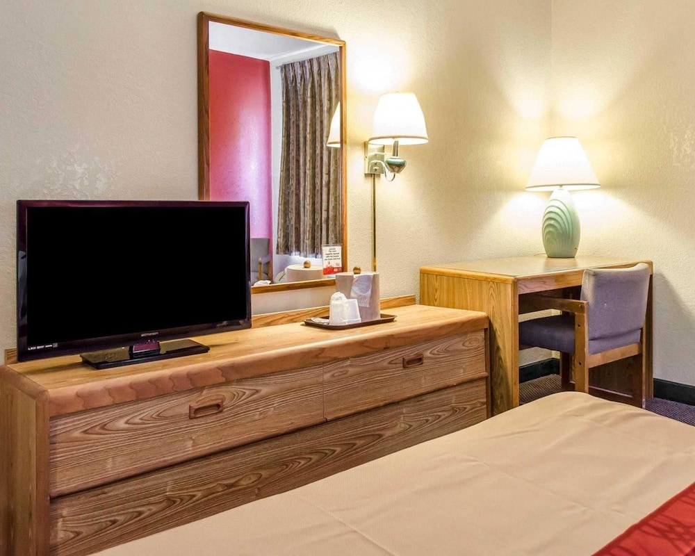 Rodeway Inn Wormleysburg - Harrisburg 7/35