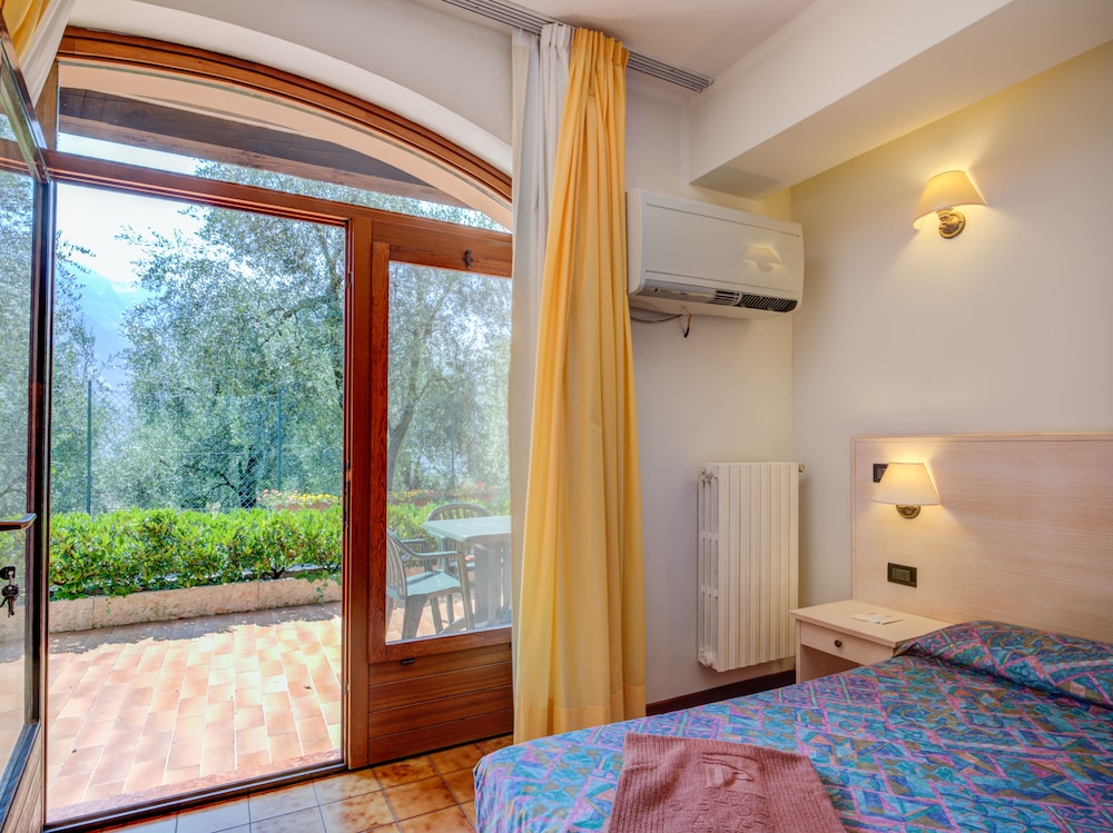 Leonardo Da Vinci Hotel 34/73