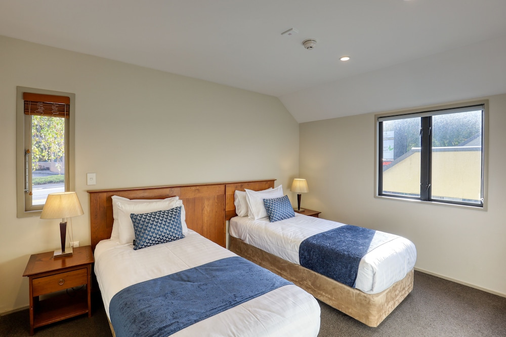 Two Bedroom Balcony Apartment