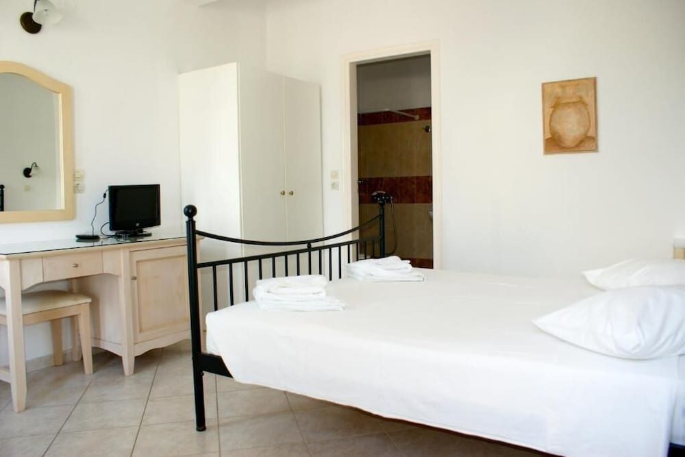 Blue Bay Villas Santorini 10/38