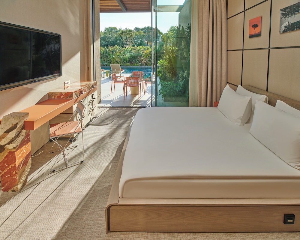 Swim Up, Lagoon, Quadruple, 2 Double Beds, Sofa