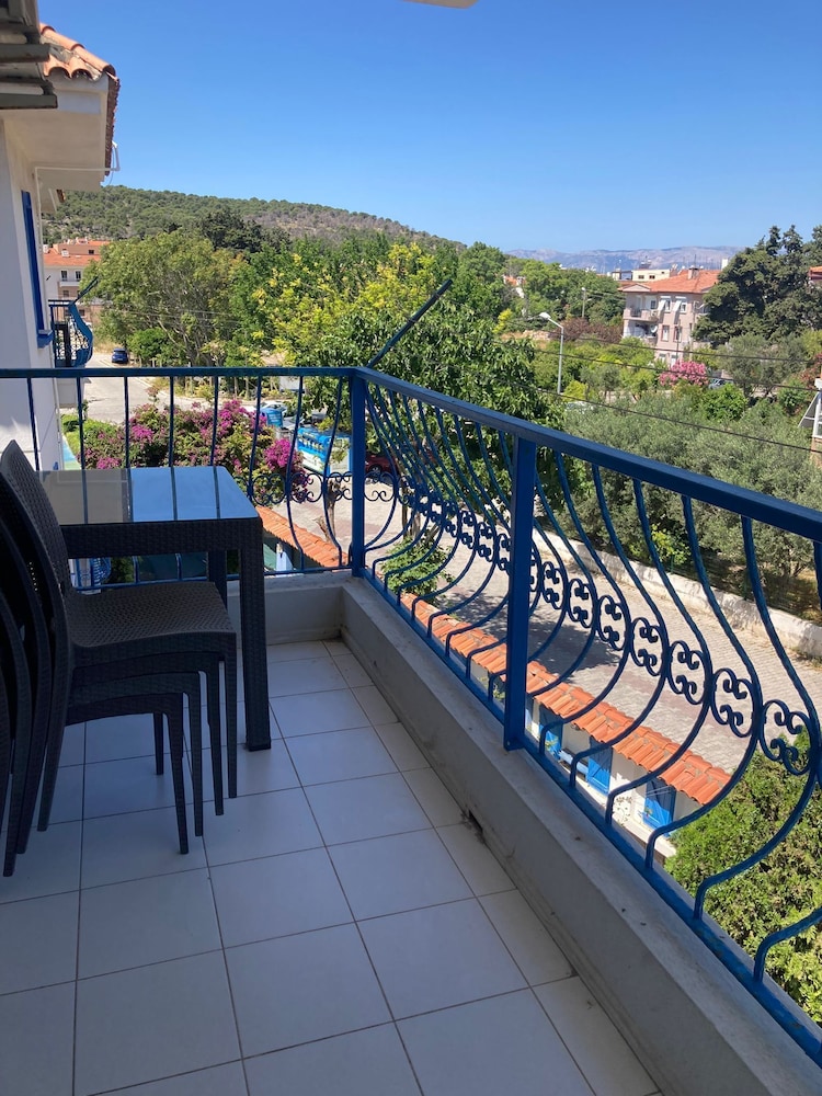 Koz Marigold Suites and Apartments 40/46