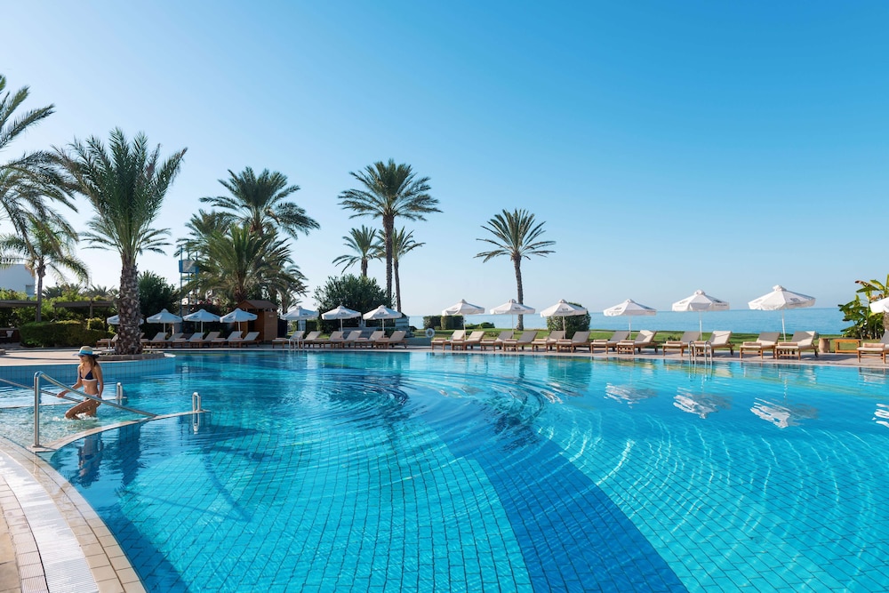 Constantinou Bros Athena Beach Hotel in GEROSKIPOU