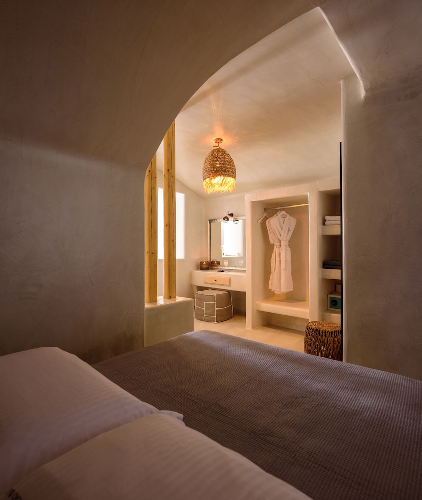 ACRO BLUE LUXURY VILLAS 33/60