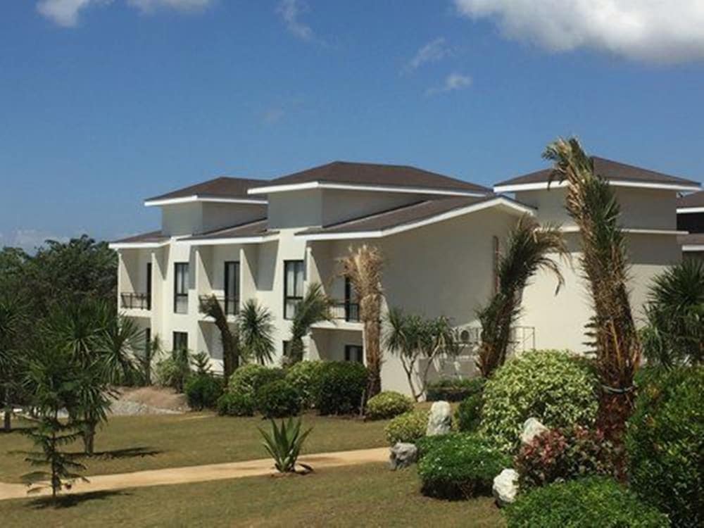 Thunderbird Resorts - Rizal 2/70