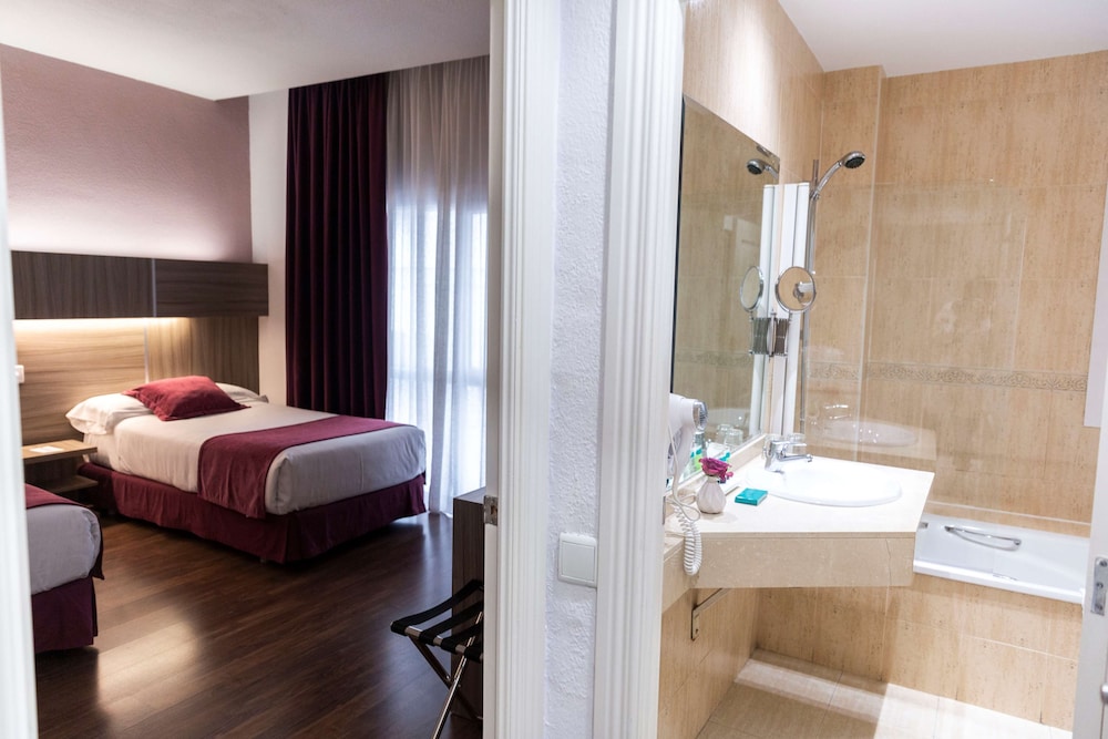Hotel Aa Serrano By Silken 52/52