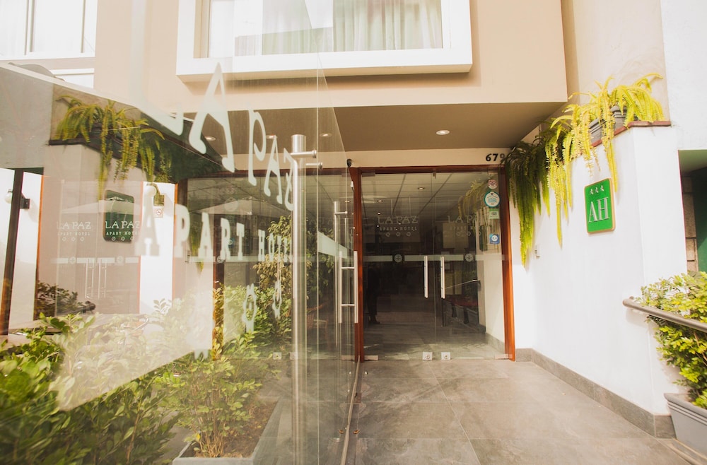 La Paz Apart Hotel 53/56