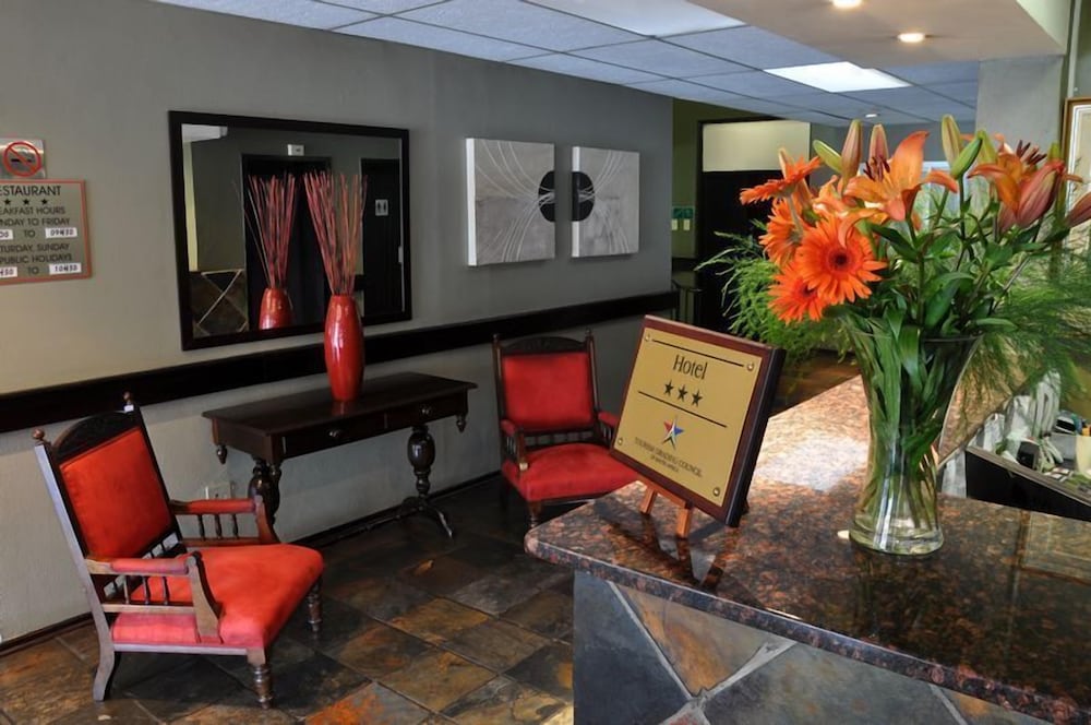 Stanville Hotel 35/50
