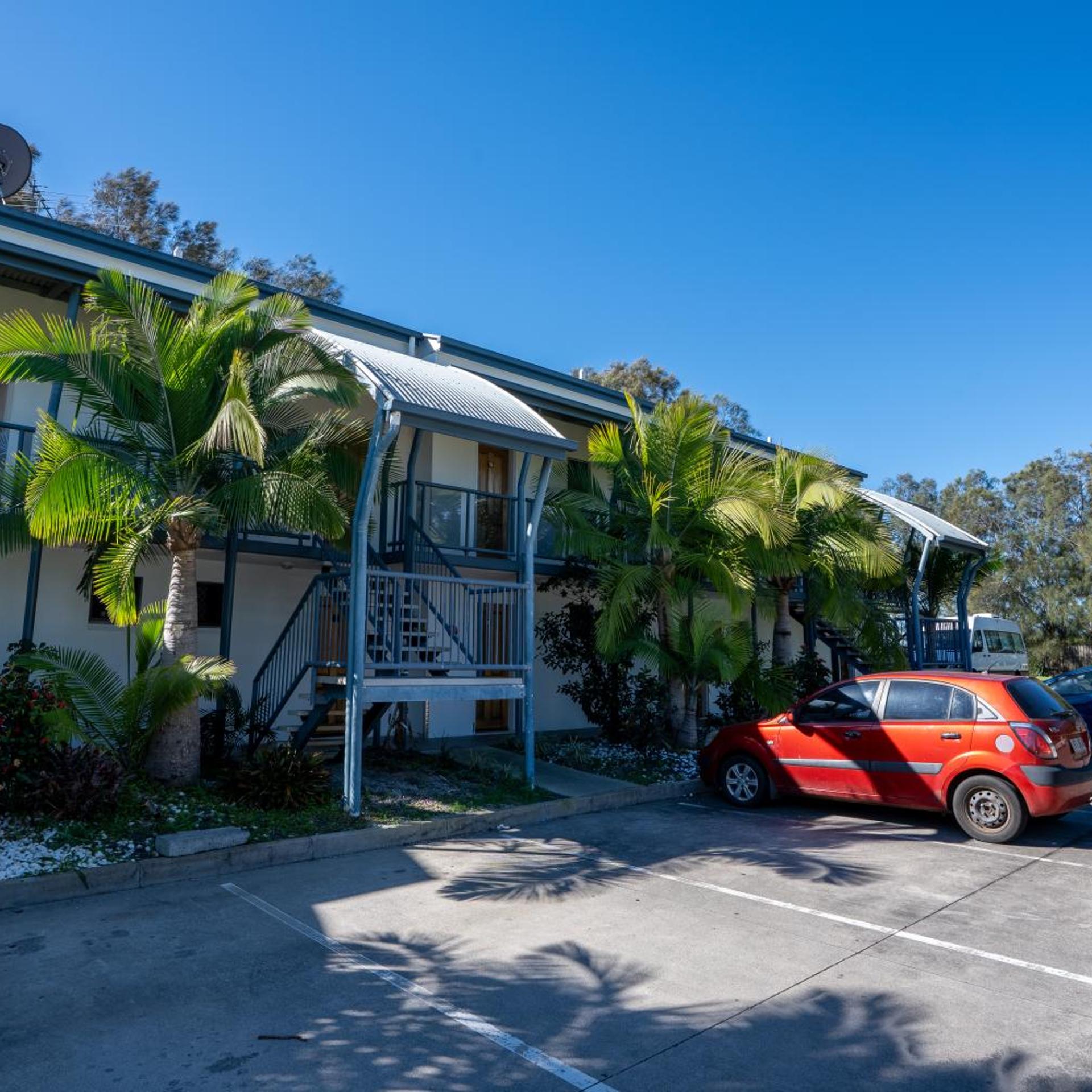 Novena Palms Motel 17/20