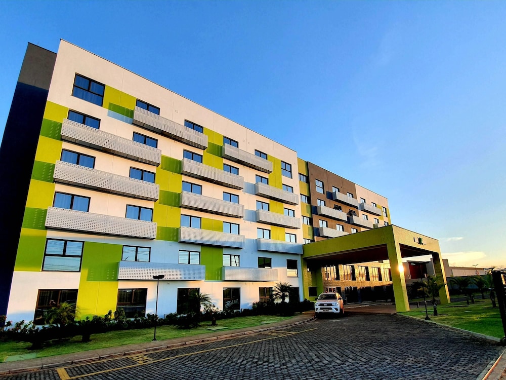 IBIS STYLES PARAUAPEBAS 11/75