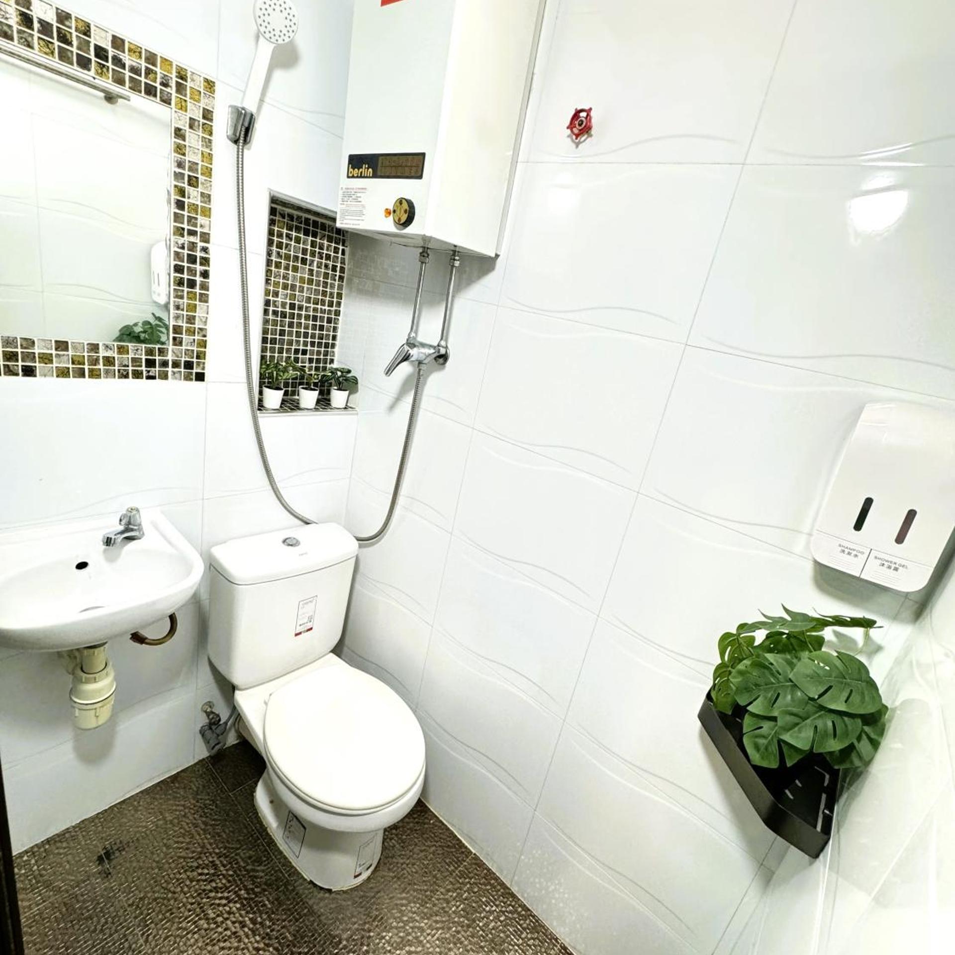 New International Guest House 14/16