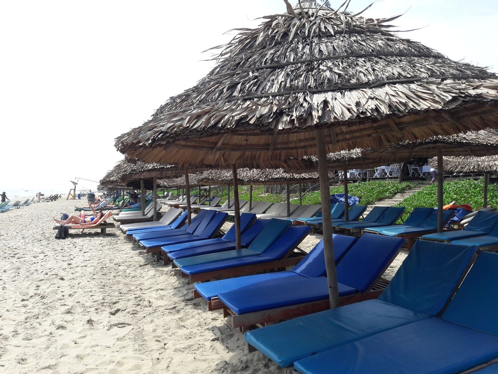 Life Beach Villa 60/64