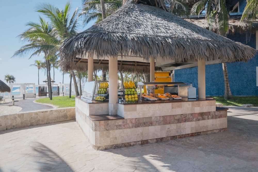 Iberostar Waves Tucan 41/47
