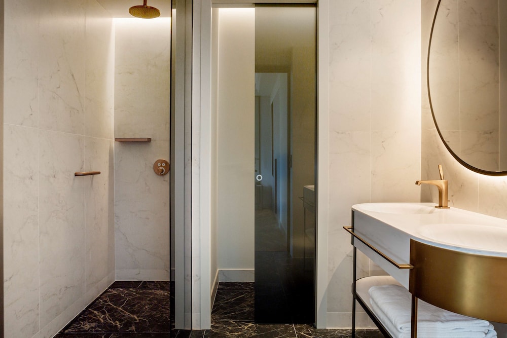 Radisson Collection Hotel, Magdalena Plaza Sevilla 72/73