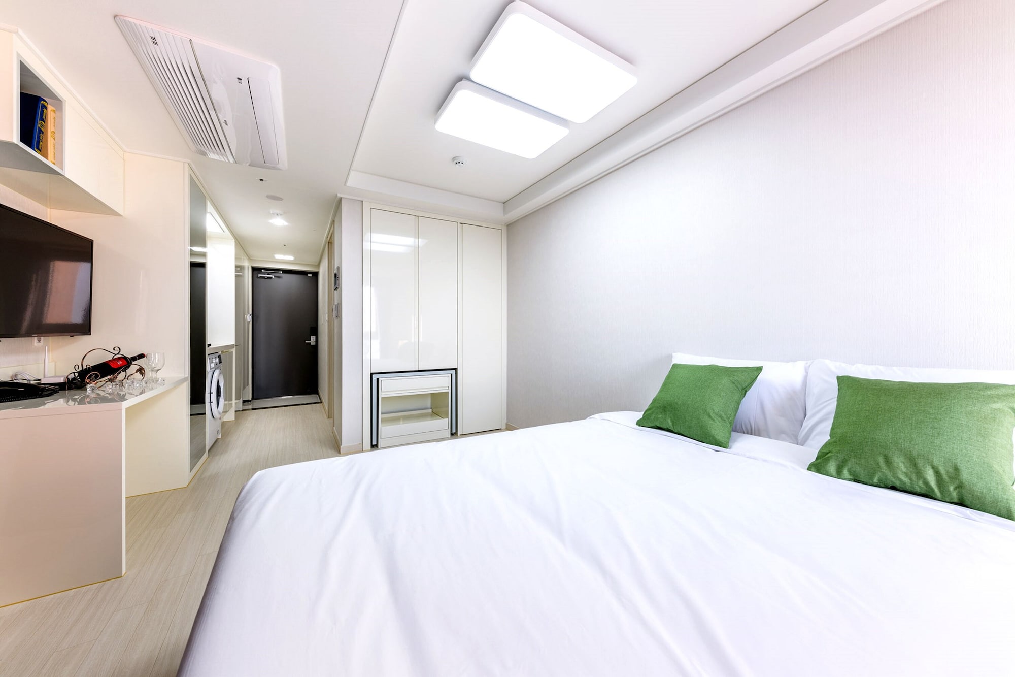 PREMIER, DOUBLE BED, SEA VIEW