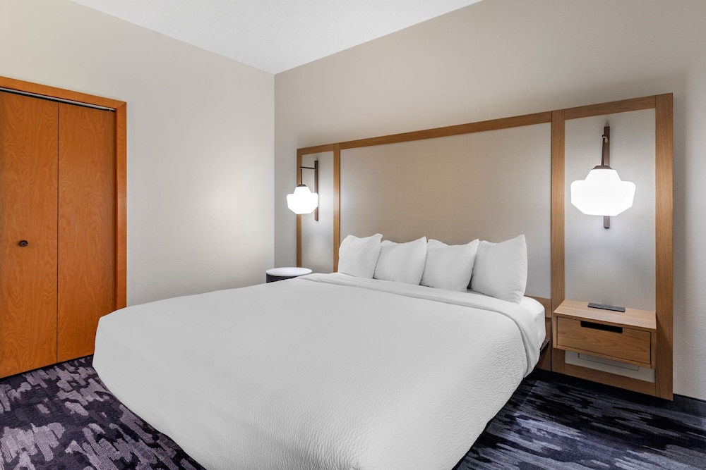 غرفة بسرير كينج لذوي الإعاقة، Fairfield Inn Suites Cherokee 2/3