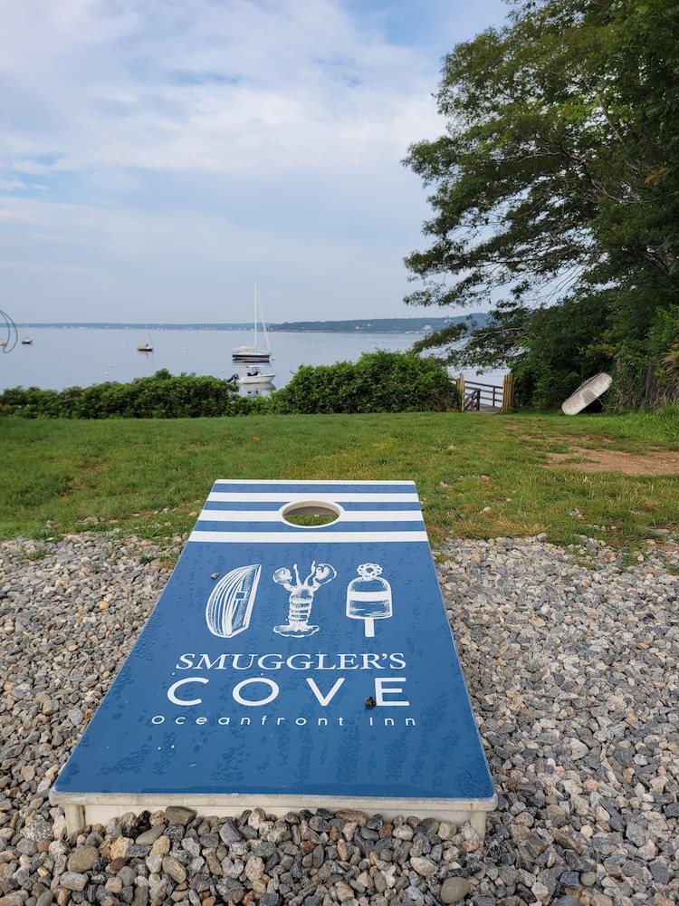 Smuggler’s Cove Inn 16/50