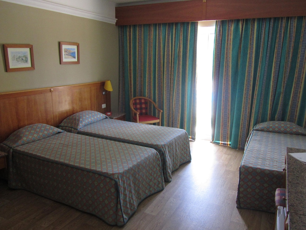 TOPAZ HOTEL 21/66