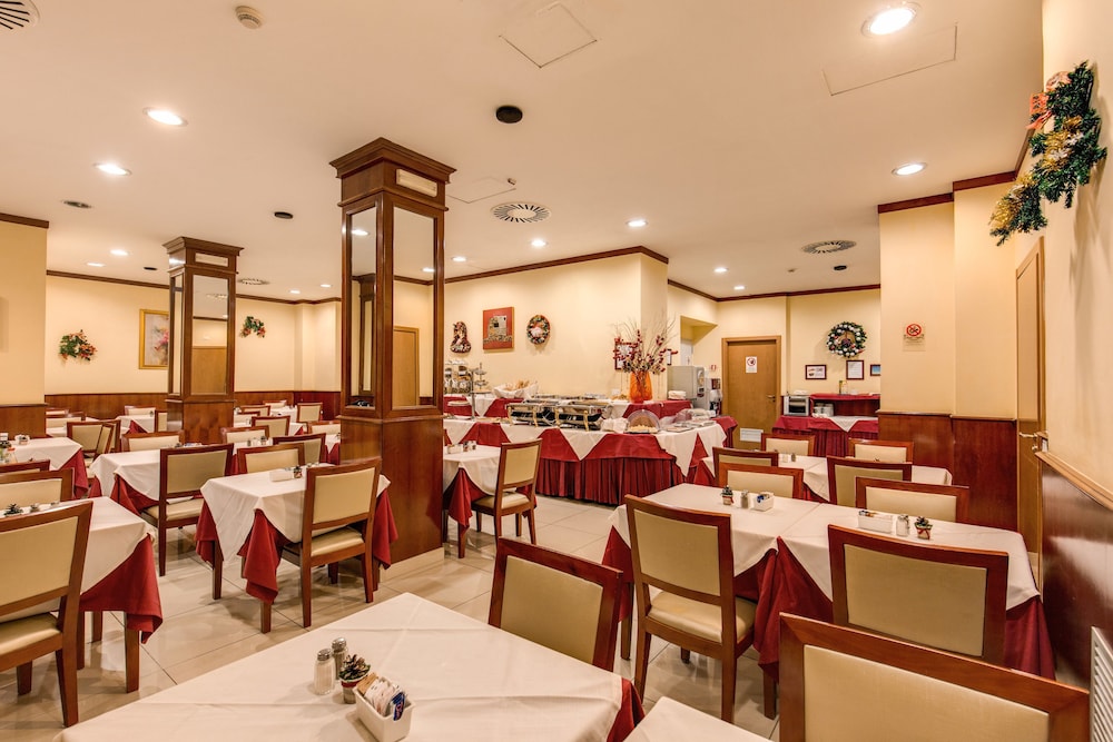 Augusta Lucilla Palace 45/62