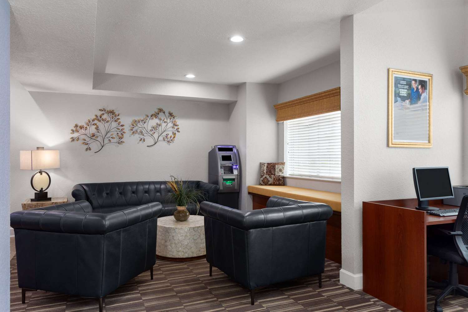 Microtel Inn Suites By Wyndham Zephyrhills 29/48