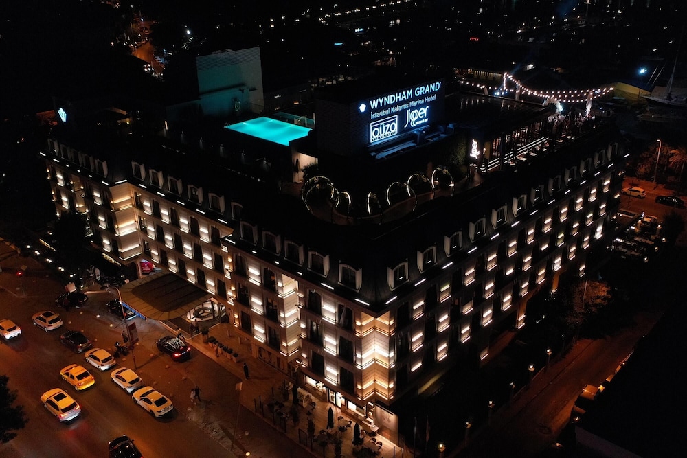 Wyndham Grand Istanbul Kalamis Marina in ISTANBUL